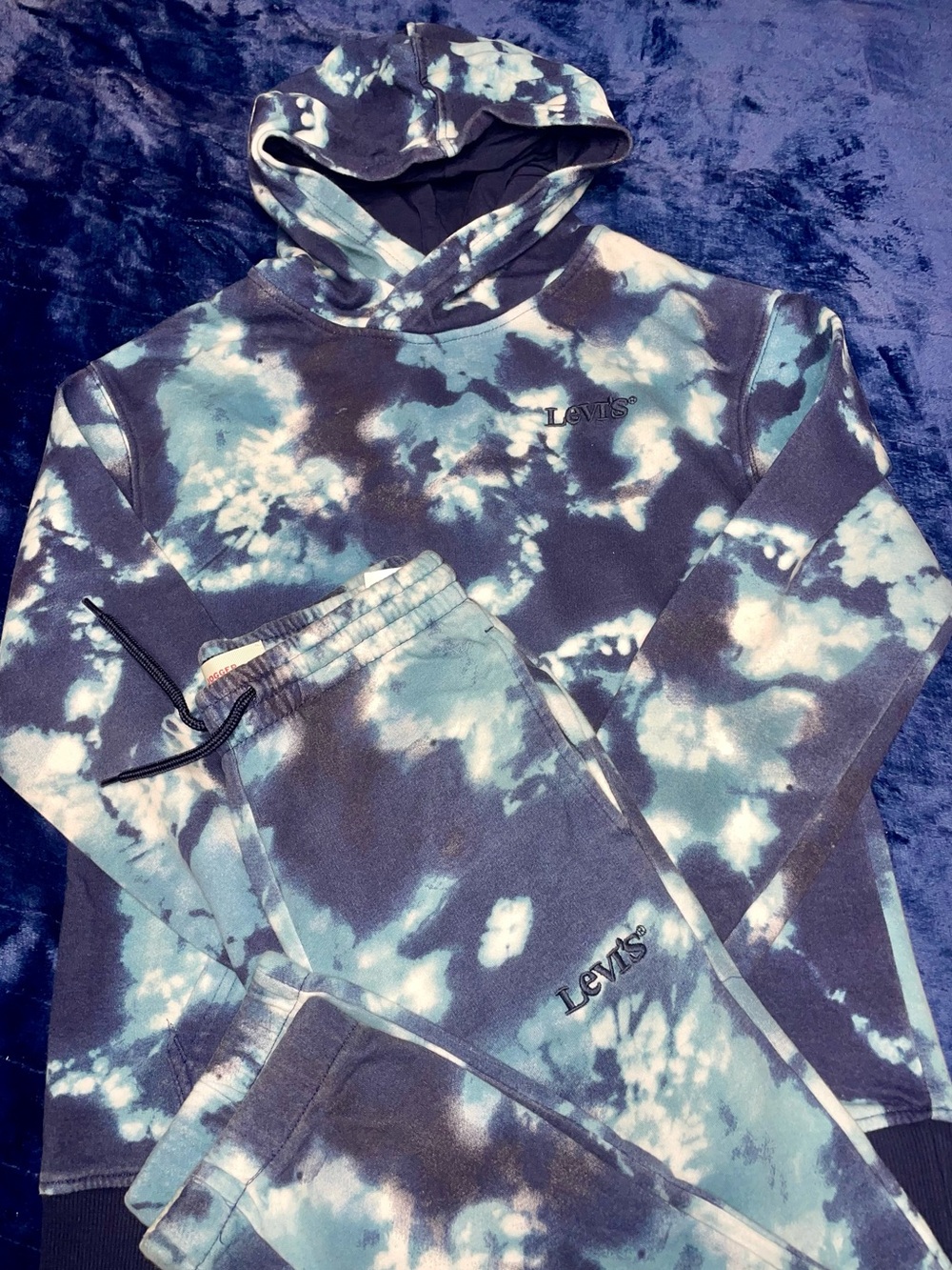 LEVI’S SWEATSUIT SZ 10/12